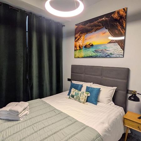 Alma De Malaga 2Br Stay With Art History & Comfort In The Heart Of The City Málaga Extérieur photo
