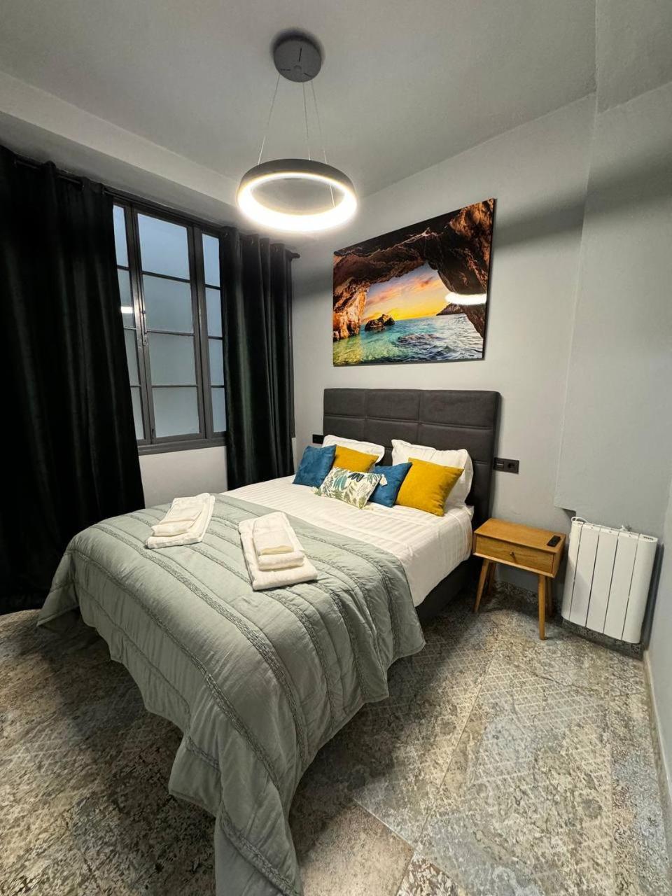 Alma De Malaga 2Br Stay With Art History & Comfort In The Heart Of The City Málaga Extérieur photo