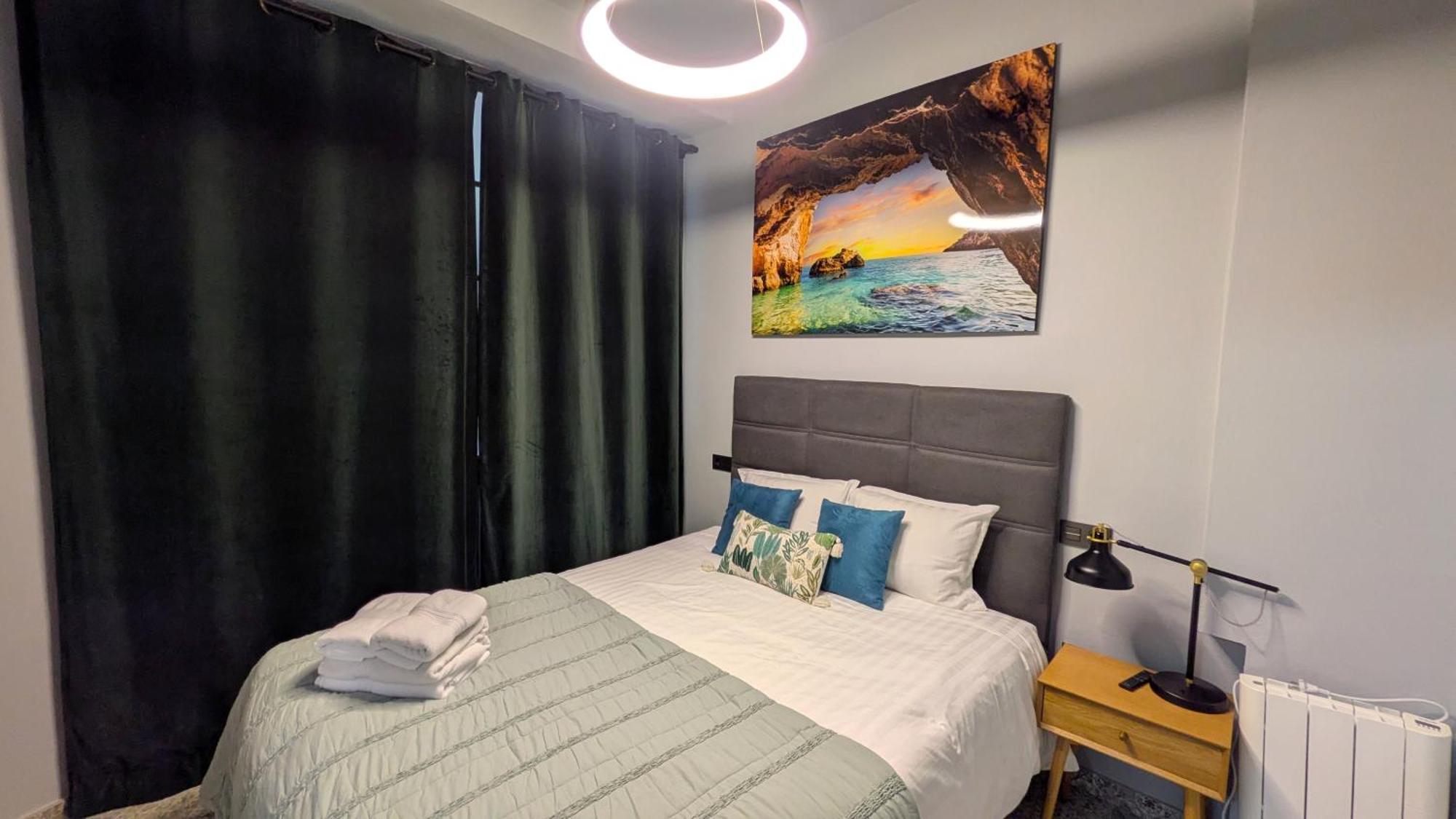 Alma De Malaga 2Br Stay With Art History & Comfort In The Heart Of The City Málaga Extérieur photo
