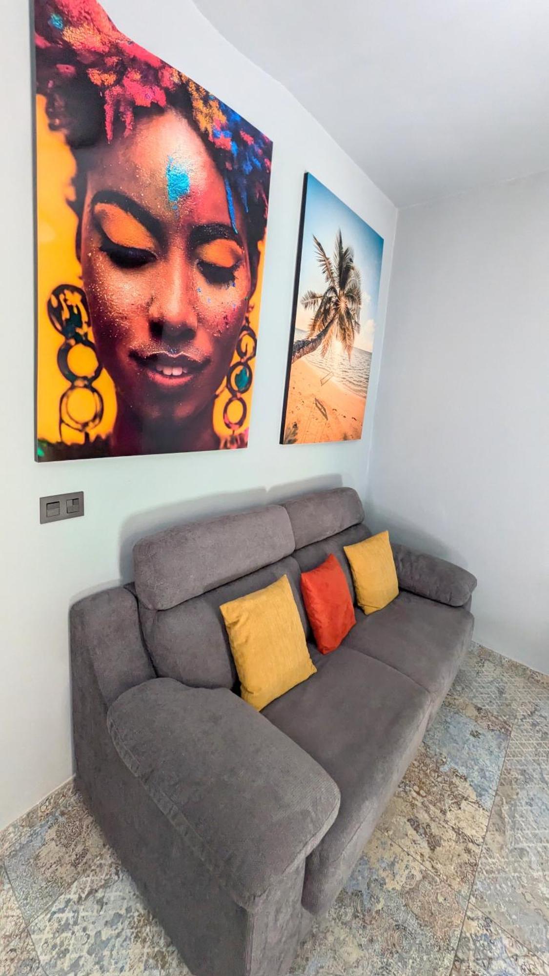 Alma De Malaga 2Br Stay With Art History & Comfort In The Heart Of The City Málaga Extérieur photo